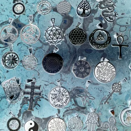 Colgantes en general